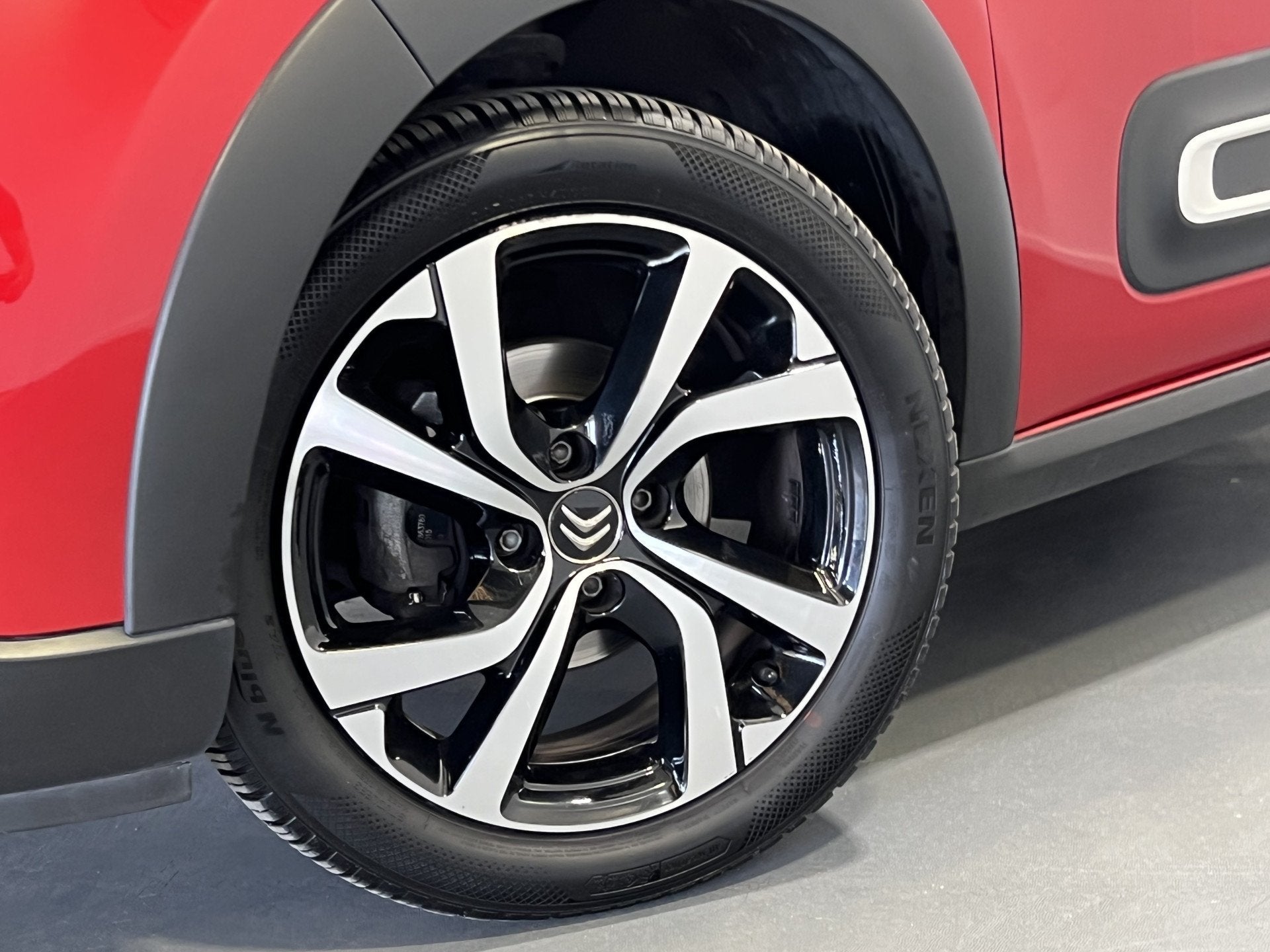 Citroën C3 1.2 PureTech Shine | Android/Apple Carplay/Navig, Auto's, Voorwielaandrijving, Gebruikt, 1199 cc, 450 kg