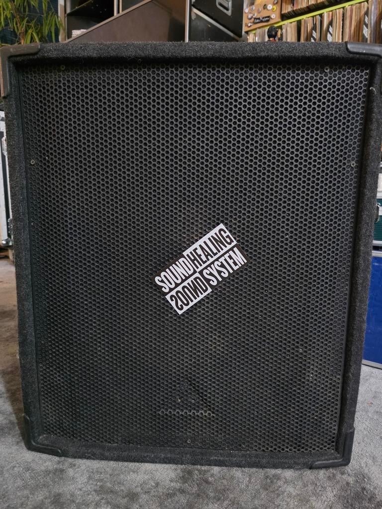 Behringer EUROLIVE B1800X – High Power 18" PA Subwoofer, Audio, Tv en Foto, Luidsprekers, Gebruikt, Subwoofer, 120 watt of meer