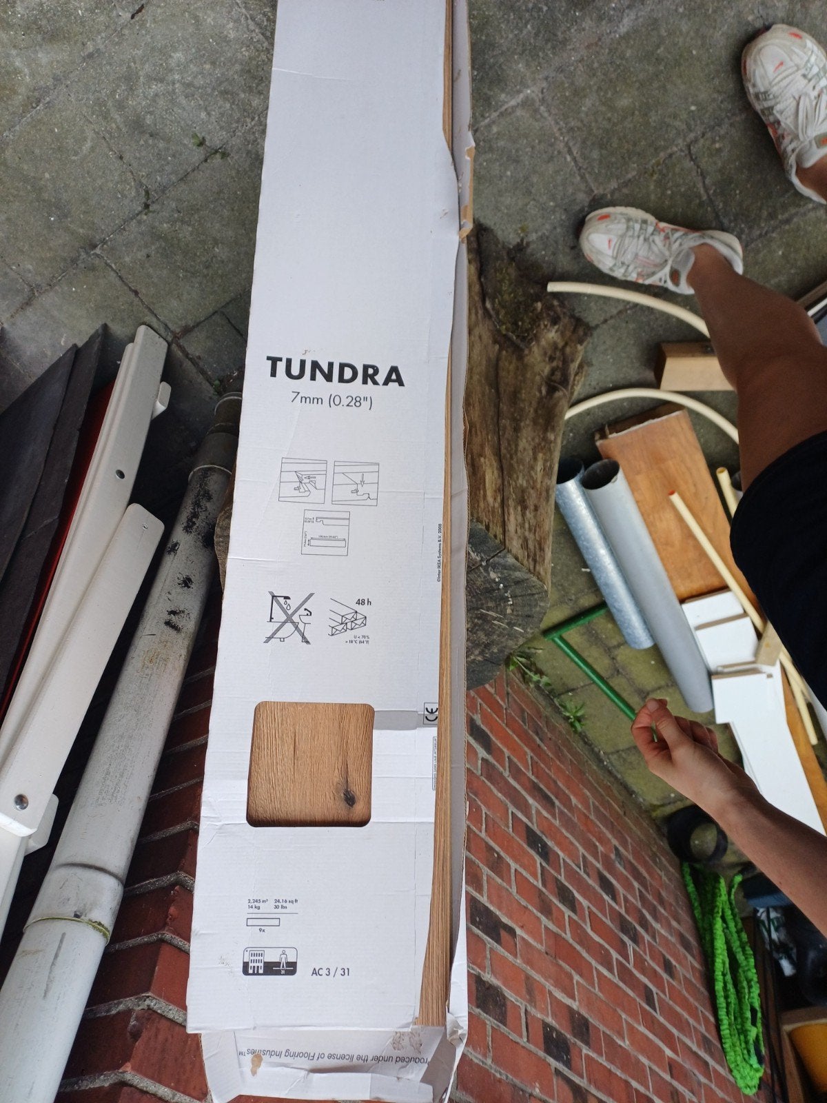 3 planken IKEA Tundra laminaat, Ophalen