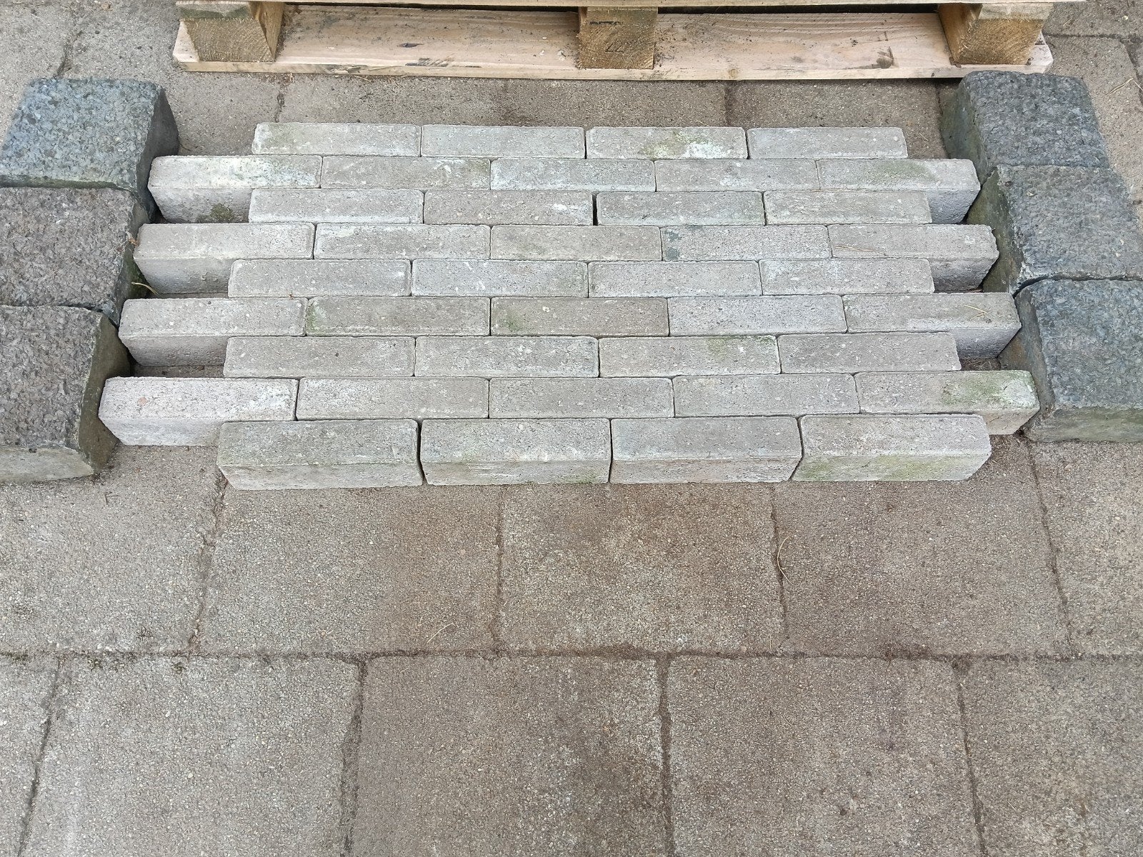 Waalformaat beton met facet, Ophalen, Gebruikt, Klinkers, 10 m² of meer