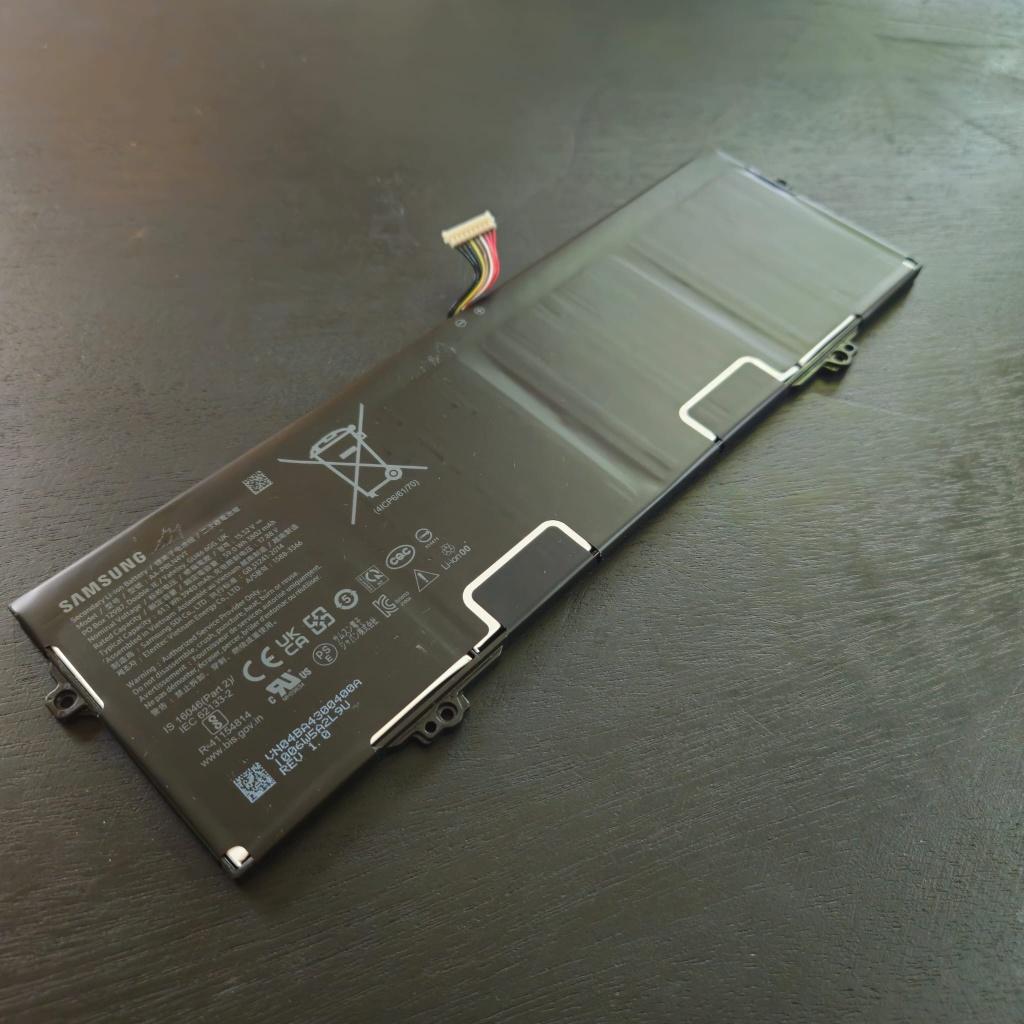 Samsung Book3 360 13.3inch | Onderdelen | batterij, Ophalen, Gebruikt, Origineel SAMSUNG