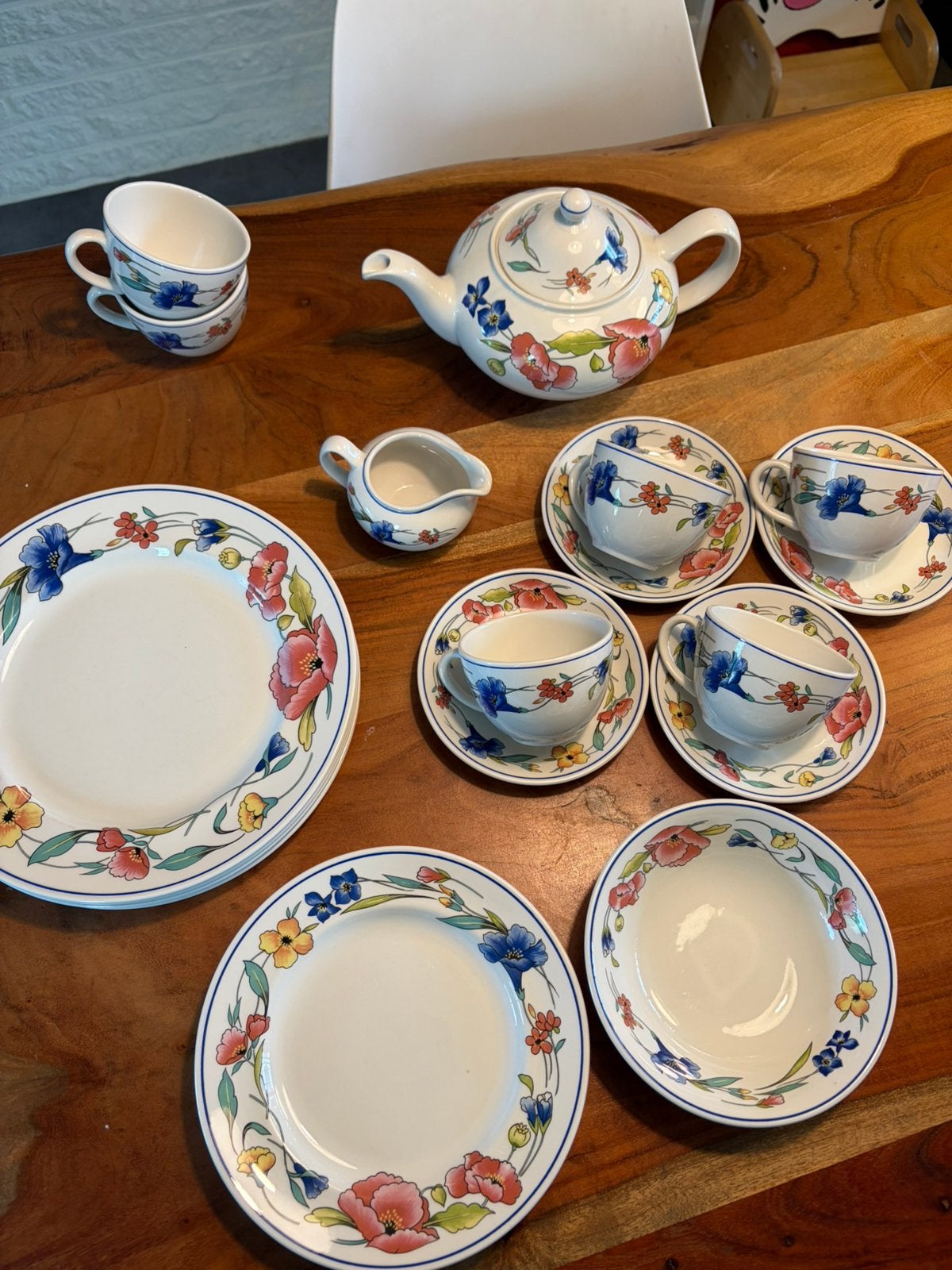 Zgan Alpine meadow servies gaaf, Huis en Inrichting, Keuken | Servies, Ophalen of Verzenden, Zo goed als nieuw, Porselein, Overige stijlen