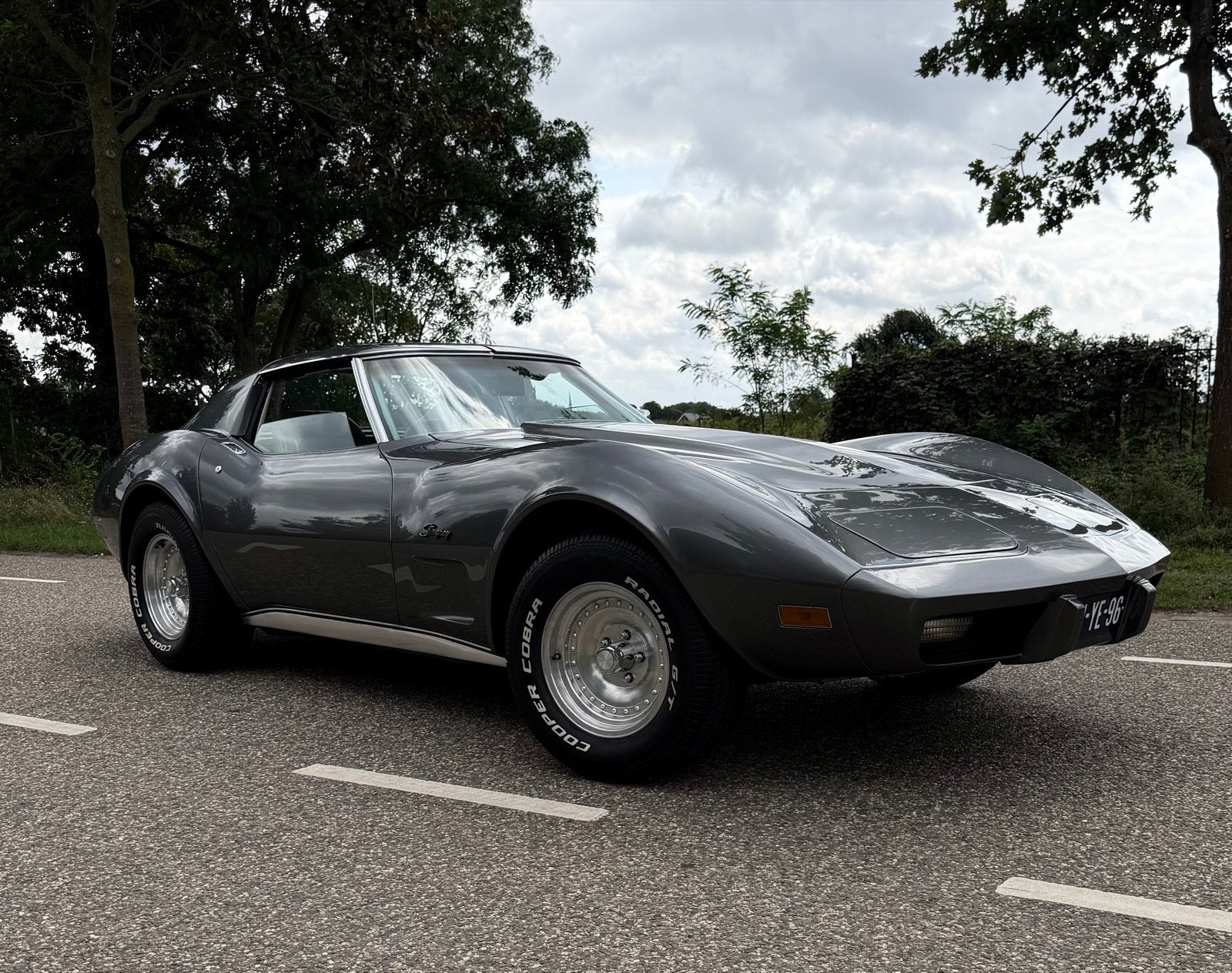 Chevrolet Corvette C3 Stingray 1975 | L48 350 V8 I Targa, Automaat, Achterwielaandrijving, 164 pk, Leder en Stof
