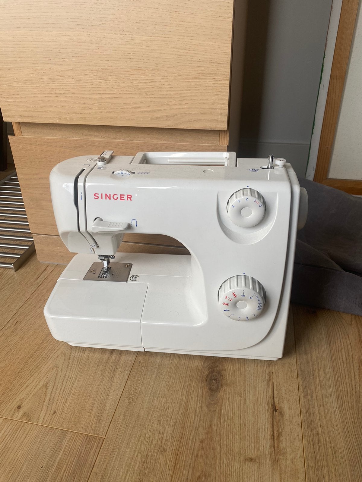 SINGER beginer fliendly sewing machine, Ophalen of Verzenden, Zo goed als nieuw, Naaimachine, Singer