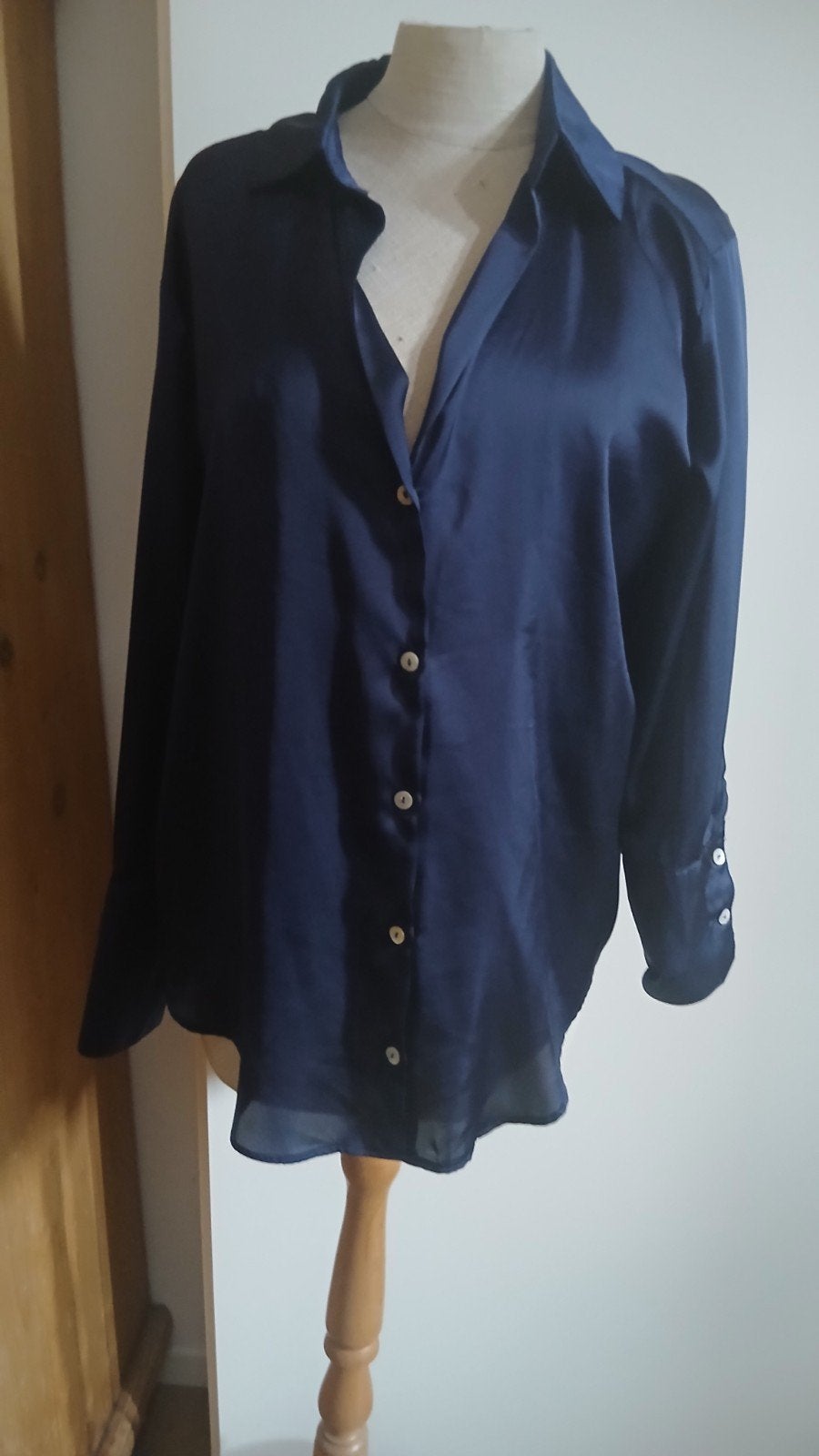 Zara satijnen blouse donkerblauw maat xs, Blauw, Zara, Ophalen of Verzenden, Zo goed als nieuw