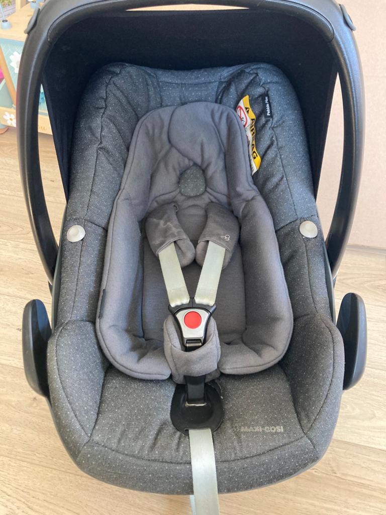 Maxicosi Pebble Plus, Kinderen en Baby's, Autostoeltjes, Zo goed als nieuw, Maxi-Cosi, 0 t/m 13 kg, Autogordel, Ophalen