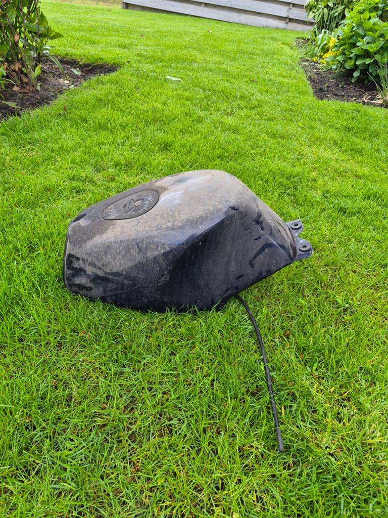 Suzuki rg 80 tank met olie tank, Fietsen en Brommers, Ophalen of Verzenden, Gebruikt, Tank, Overige merken