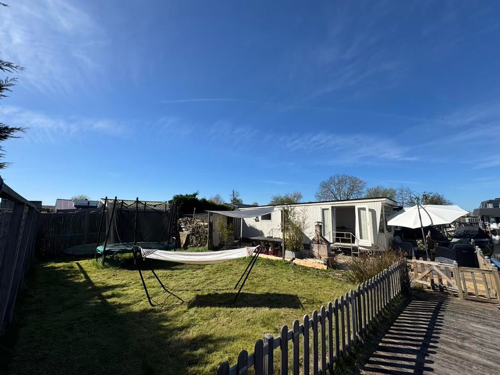 Chalet aan Loosdrechtse Plassen te koop of te huur, Utrecht