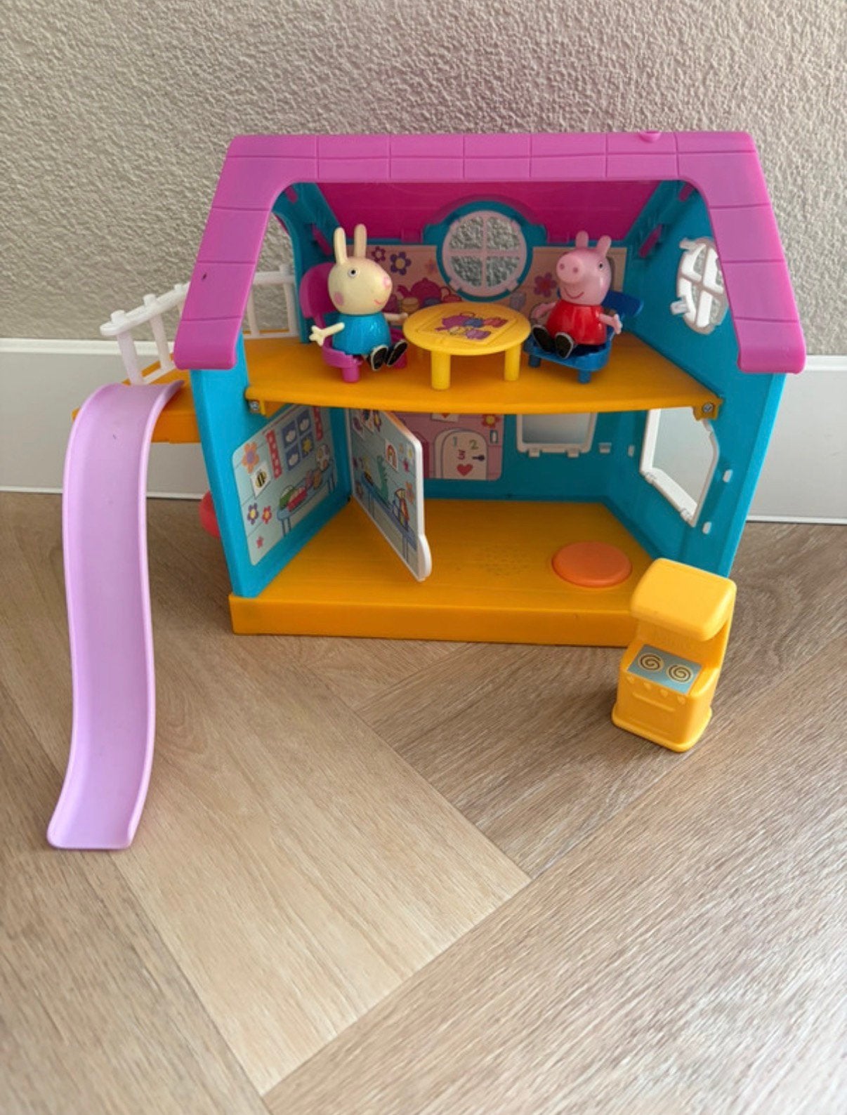 Peppa Pig clubhuis, Ophalen of Verzenden, Zo goed als nieuw, Poppenhuis