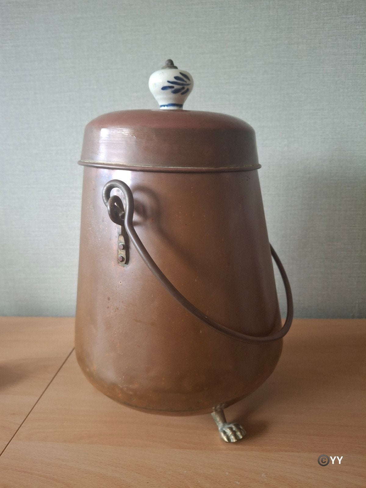 Antieke koperen pot met deksel en porseleinen knop, Antiek en Kunst, Antiek | Koper en Brons, Ophalen of Verzenden, Koper