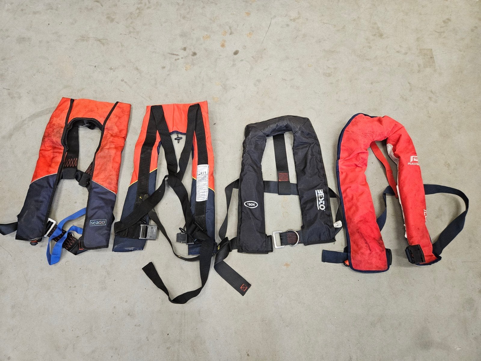 Reddingsvesten (4 stuks) - Diverse merken, Watersport en Boten, Ophalen of Verzenden, Gebruikt, Overige typen