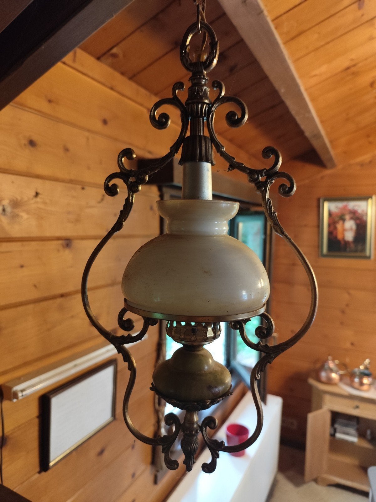 Antieke hanglamp met sierlijke bronzen details, Ophalen, Gebruikt, E27 (groot), Klassiek, Antiek, Vintage