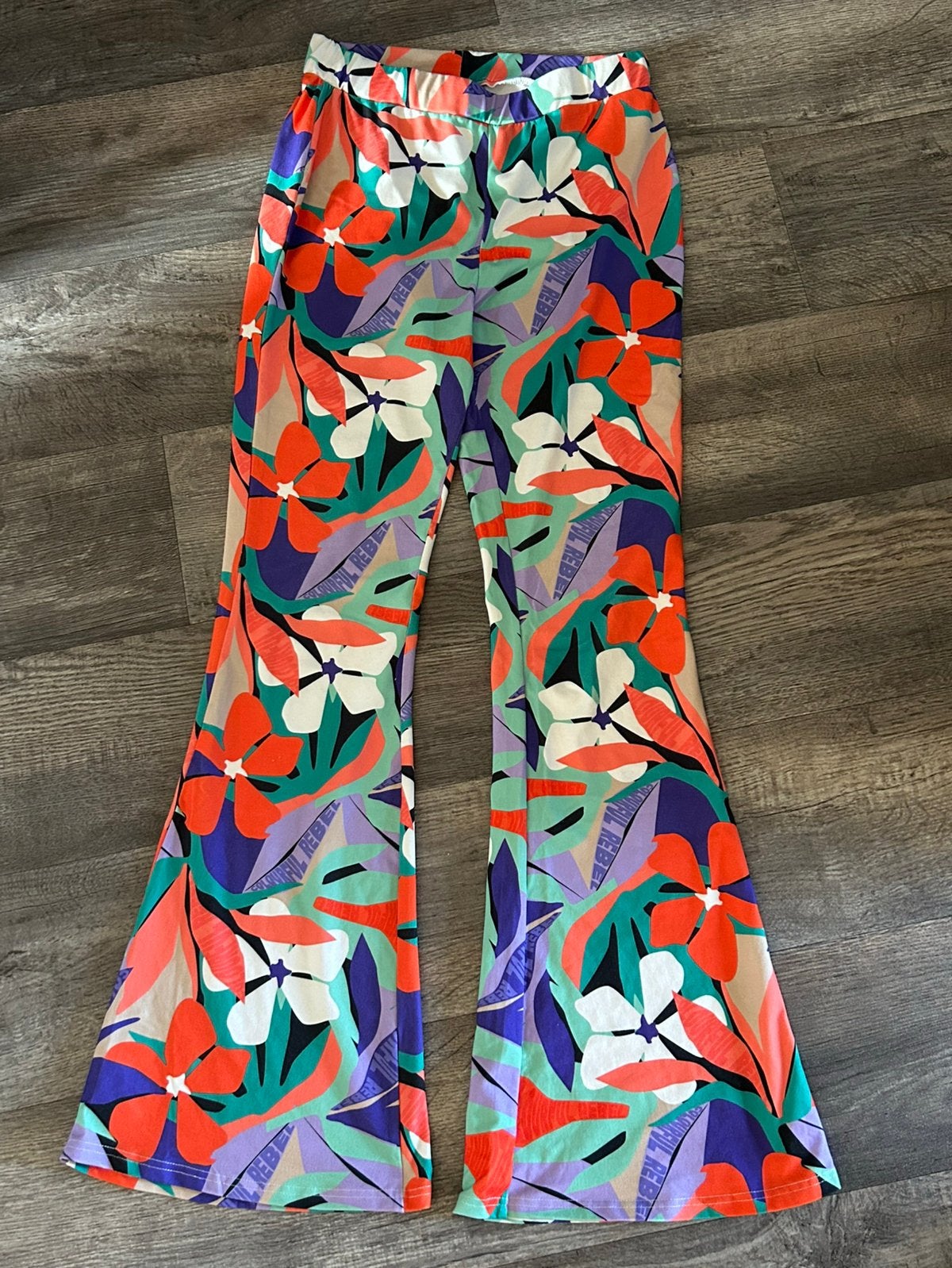 Colourful Rebel flared pants big flower, maat L, Meerkleurig, Maat 42/44 (L), Nieuw, Ophalen of Verzenden