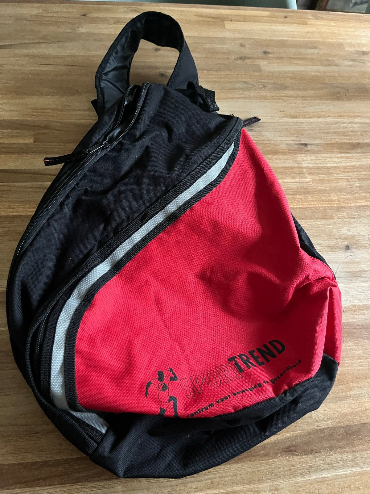 Sporttas / Schoudertas - SportTrend Zwart/Rood, Ophalen of Verzenden, Gebruikt, Unisex volwassen