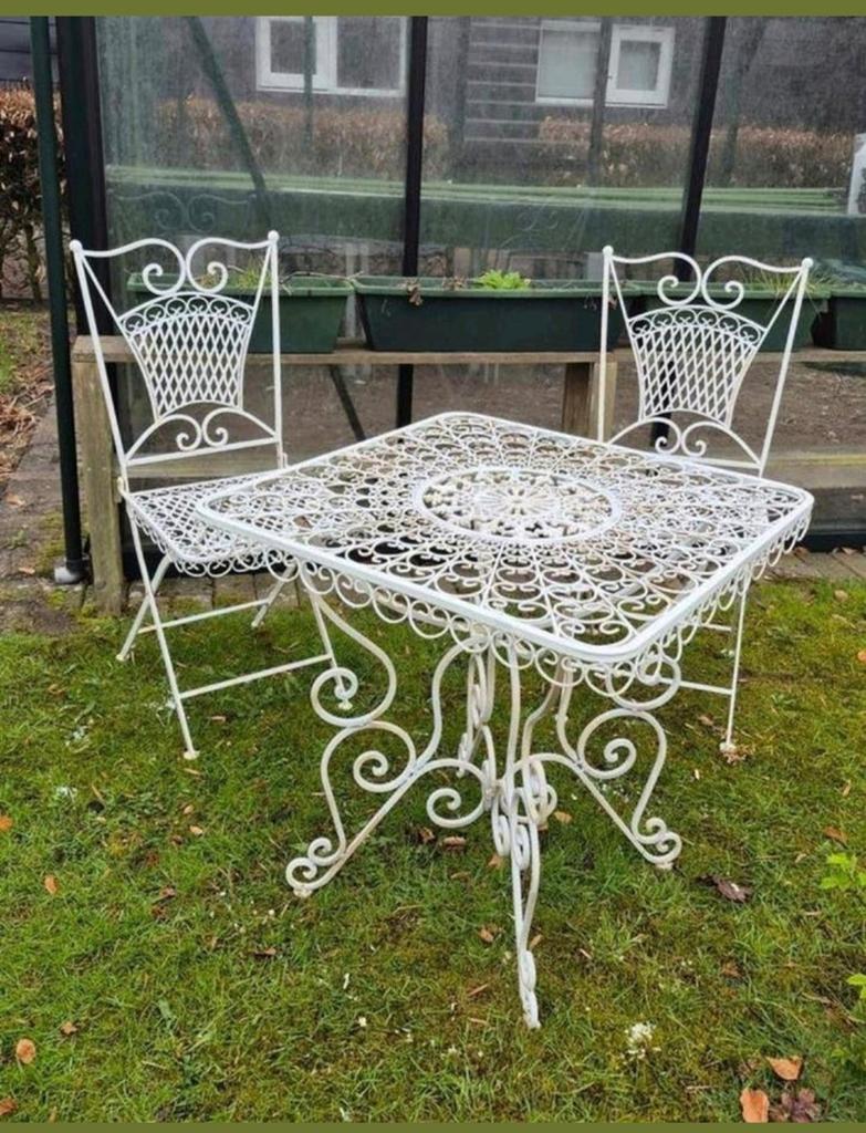 Brocante frans romantisch metalen tuinset tafel 2 stoelen, Ophalen