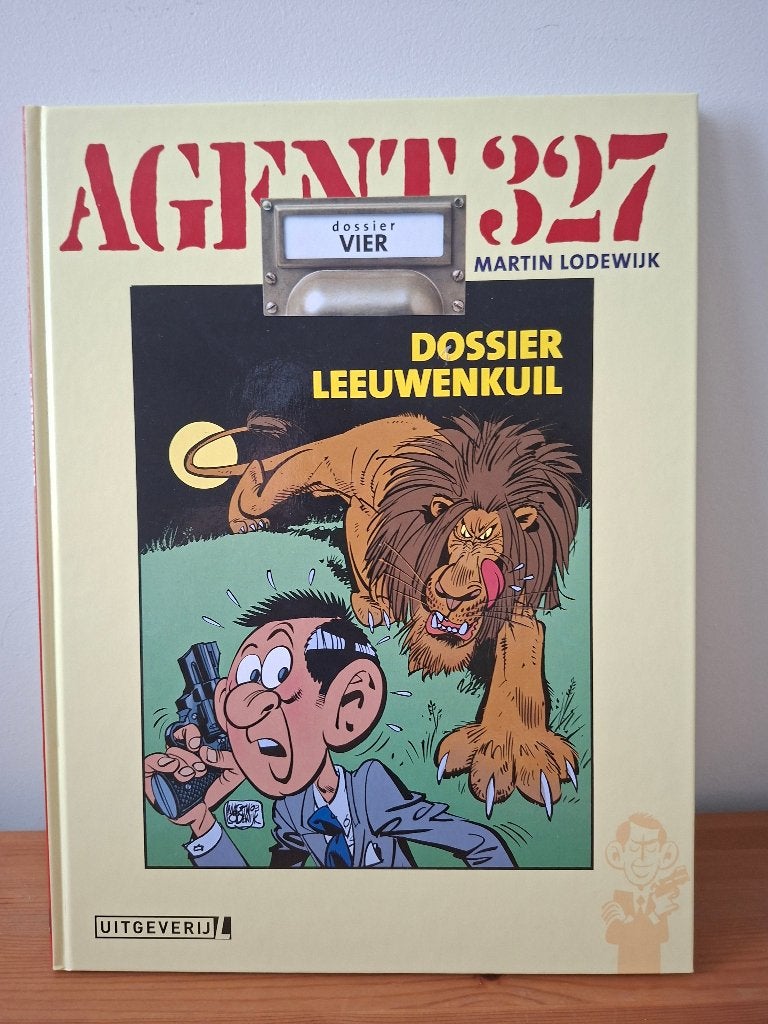 agent 327 luxe HC dossier leeuwenkuil 04, Boeken, Eén stripboek, Ophalen of Verzenden, Zo goed als nieuw, Martin Lodewijk