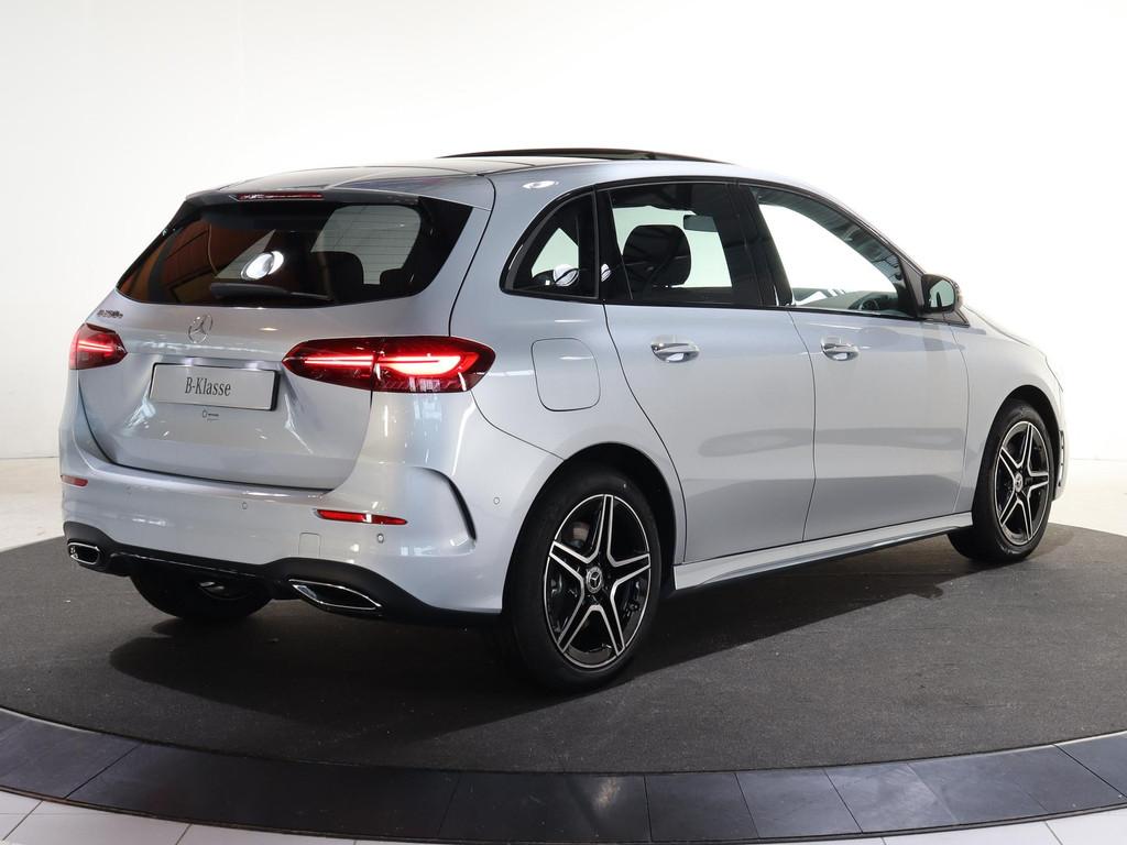 Mercedes-Benz B-Klasse 250e Business Solution AMG | Panorama, Auto's, Mercedes-Benz, Stof, 4 cilinders, 16 kWh, 1655 kg