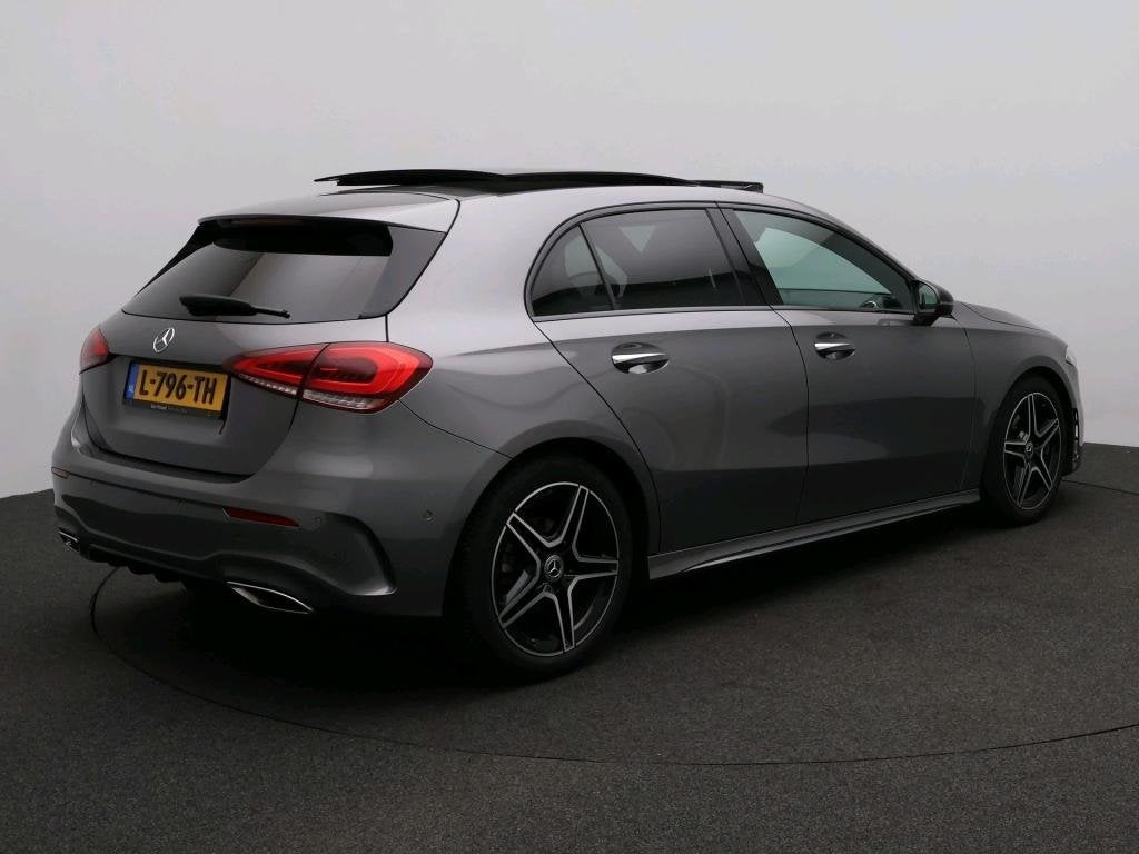 Mercedes-Benz A-Klasse 180 AMG Nightpakket | Panoramadak | S, Auto's, 12 maanden, 136 pk, 4 cilinders, Origineel Nederlands