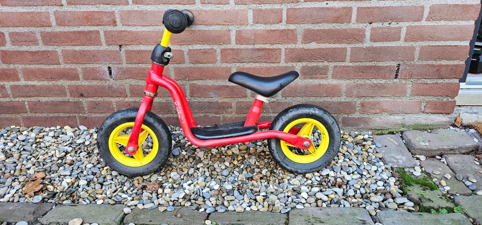 Puky loopfiets rood met gele wielen, Ophalen, Gebruikt, Minder dan 16 inch, Puky