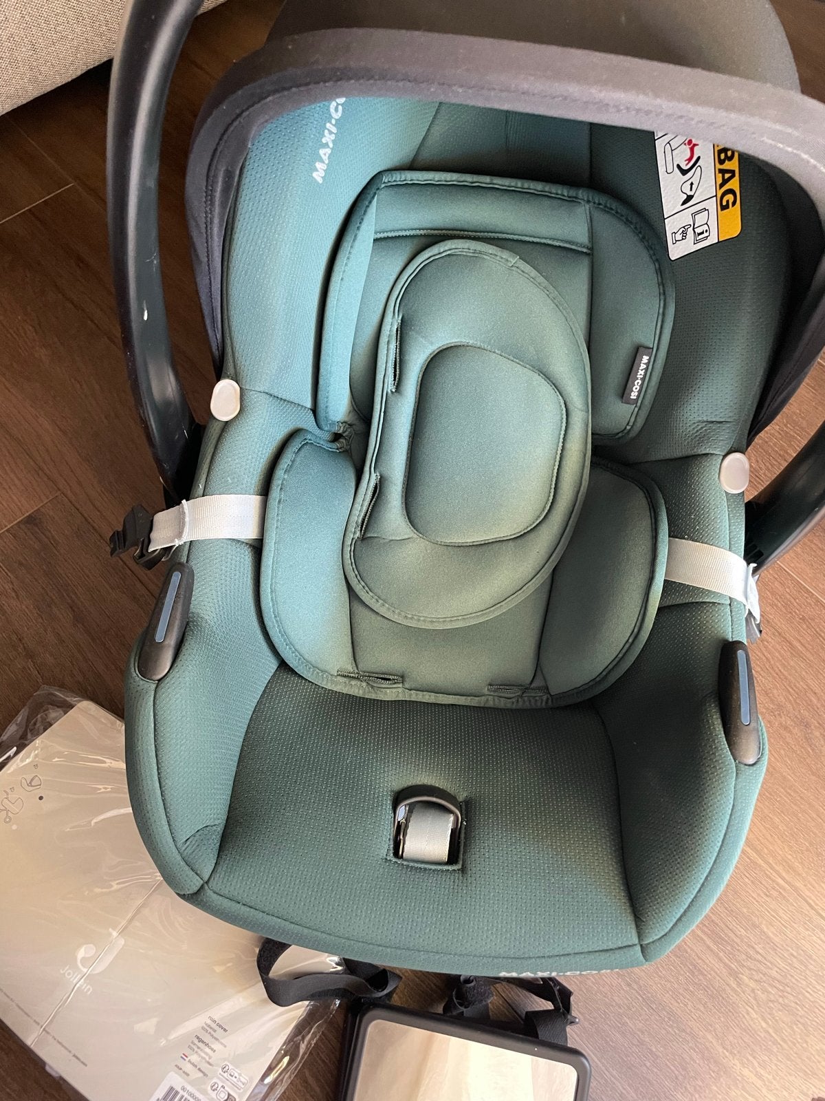 Maxi Cosi CabrioFix met Isofix base, regenhoes en voetenzak, Ophalen, Zo goed als nieuw, Isofix, 0 t/m 13 kg