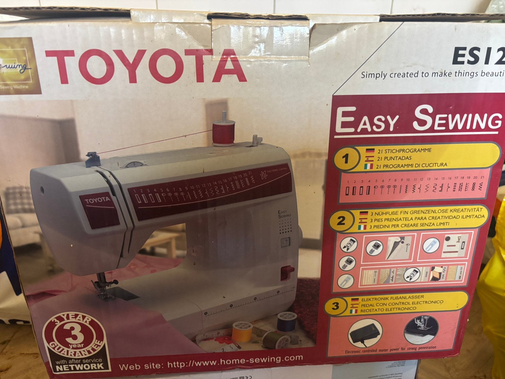 Toyota naaimachine nieuwe, Hobby en Vrije tijd, Naaimachines en Toebehoren, Ophalen, Zo goed als nieuw, Naaimachine, Overige merken