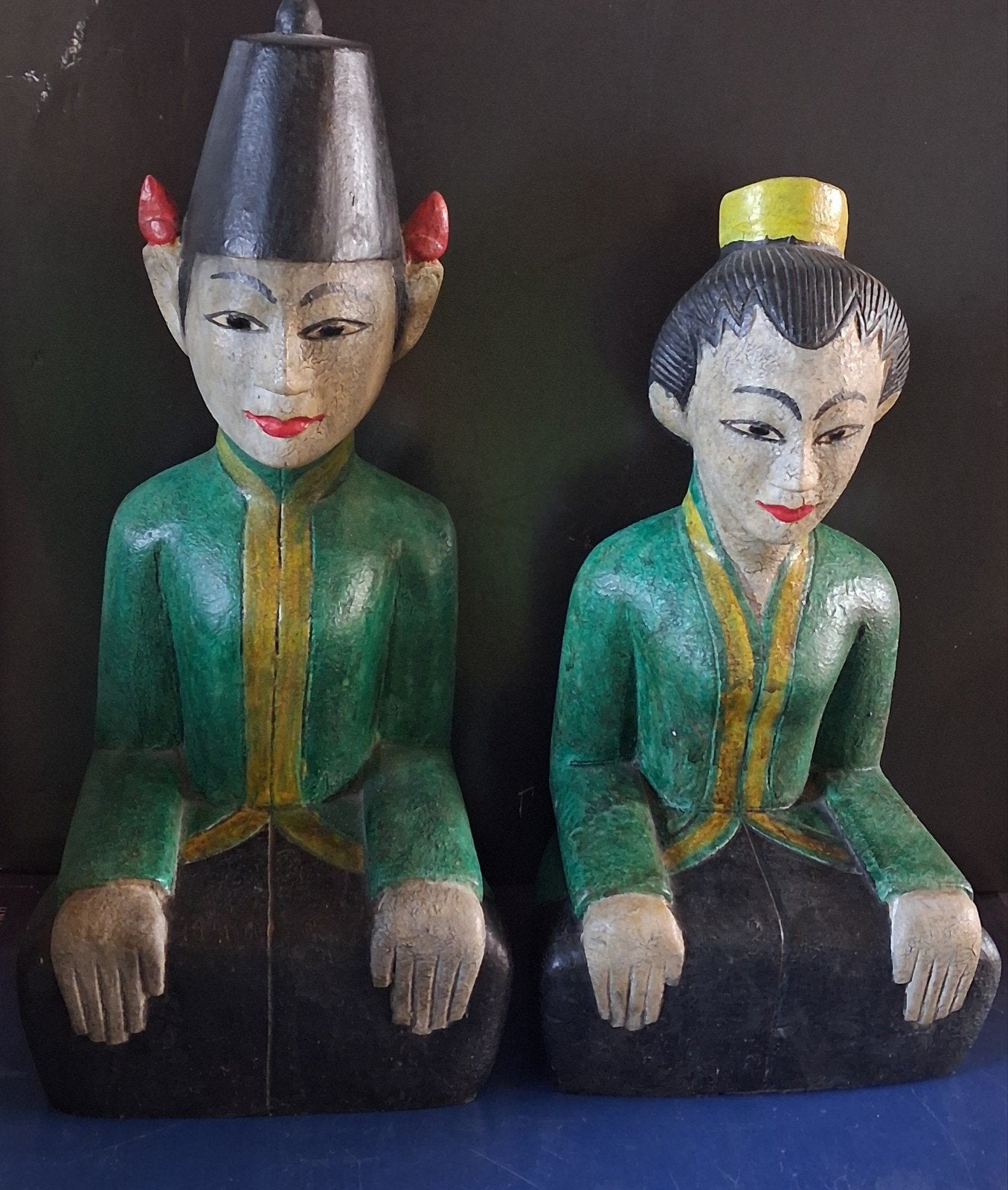 LORO BLONYO. Java. Houtsnijwerk. 25 & 22 cm. * Zie tekst., Handgemaakt, Indonesië, Meerkleurig, Houtsnijwerk