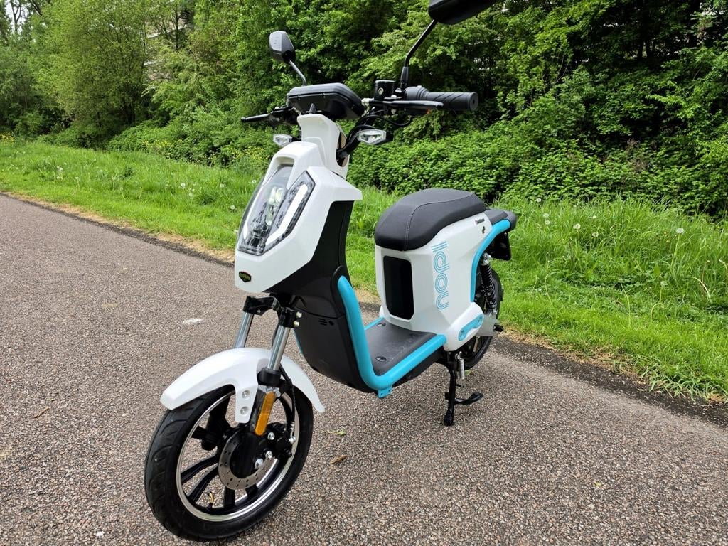 Elektrische Bromscooter Bosch Weg is Weg, Fietsen en Brommers, Ophalen, Maximaal 45 km/u, Elektrisch, Nieuw