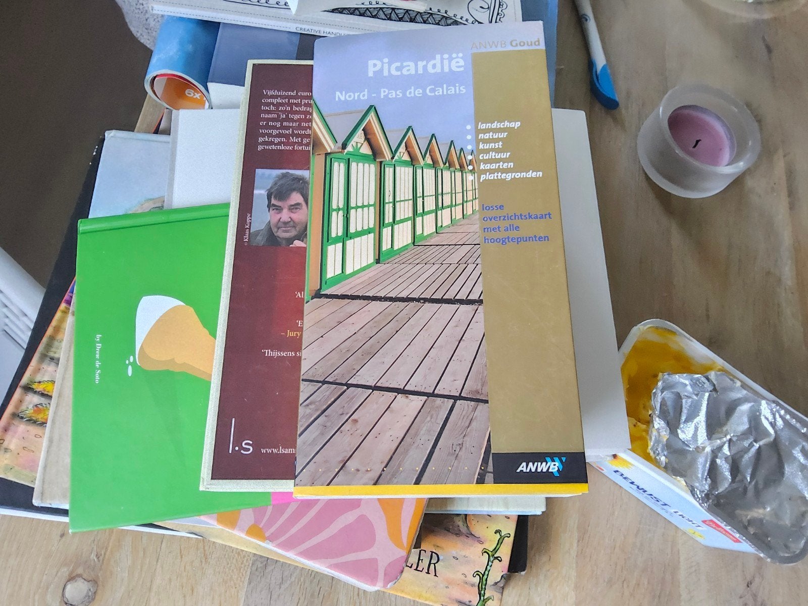 ANWB Goud Picardie Nord - Pas de Calais Reisgids, Europa, Ophalen of Verzenden, Zo goed als nieuw, Reisgids of -boek