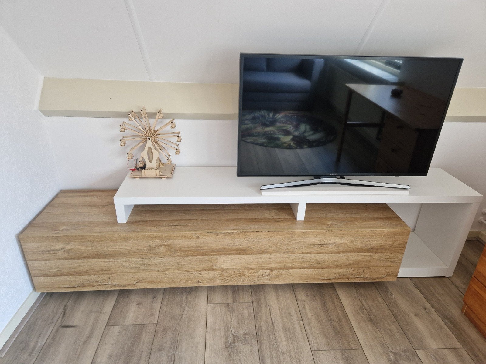 GRATIS - Tv meubel 220x46x52 (bxdxh), Ophalen, Zo goed als nieuw, 25 tot 50 cm, Minder dan 100 cm