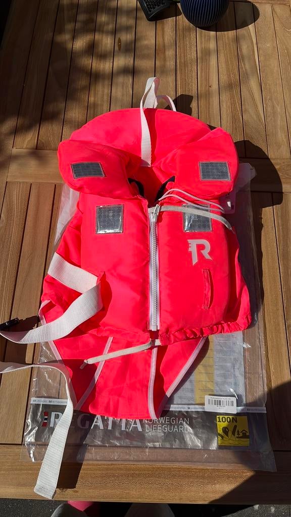 Reddingsvest kind 5 - 15 kilo roze regatta, Ophalen of Verzenden, Zo goed als nieuw, Kind, Reddingsvest of Zwemvest