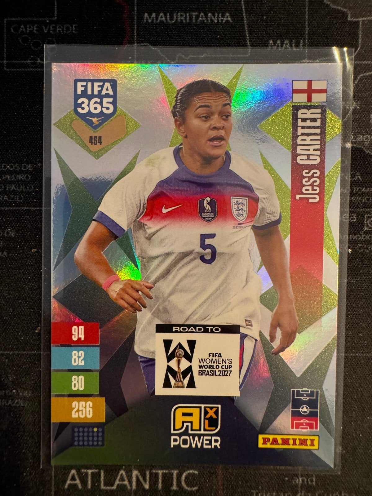 Panini FIFA 365 2027 Jess Carter Nordic Exclusive #454, Ophalen of Verzenden, Nieuw, Buitenlandse clubs, Spelerskaart