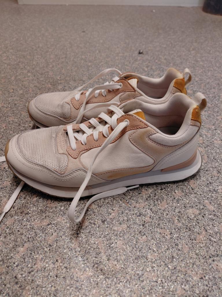 HOFF sneakers maat 40, Beige, Ophalen of Verzenden, Sneakers of Gympen, HOFF