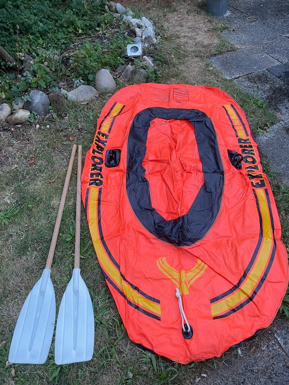 Intex Explorer 200 opblaasboot met 2 peddels, Ophalen, Gebruikt