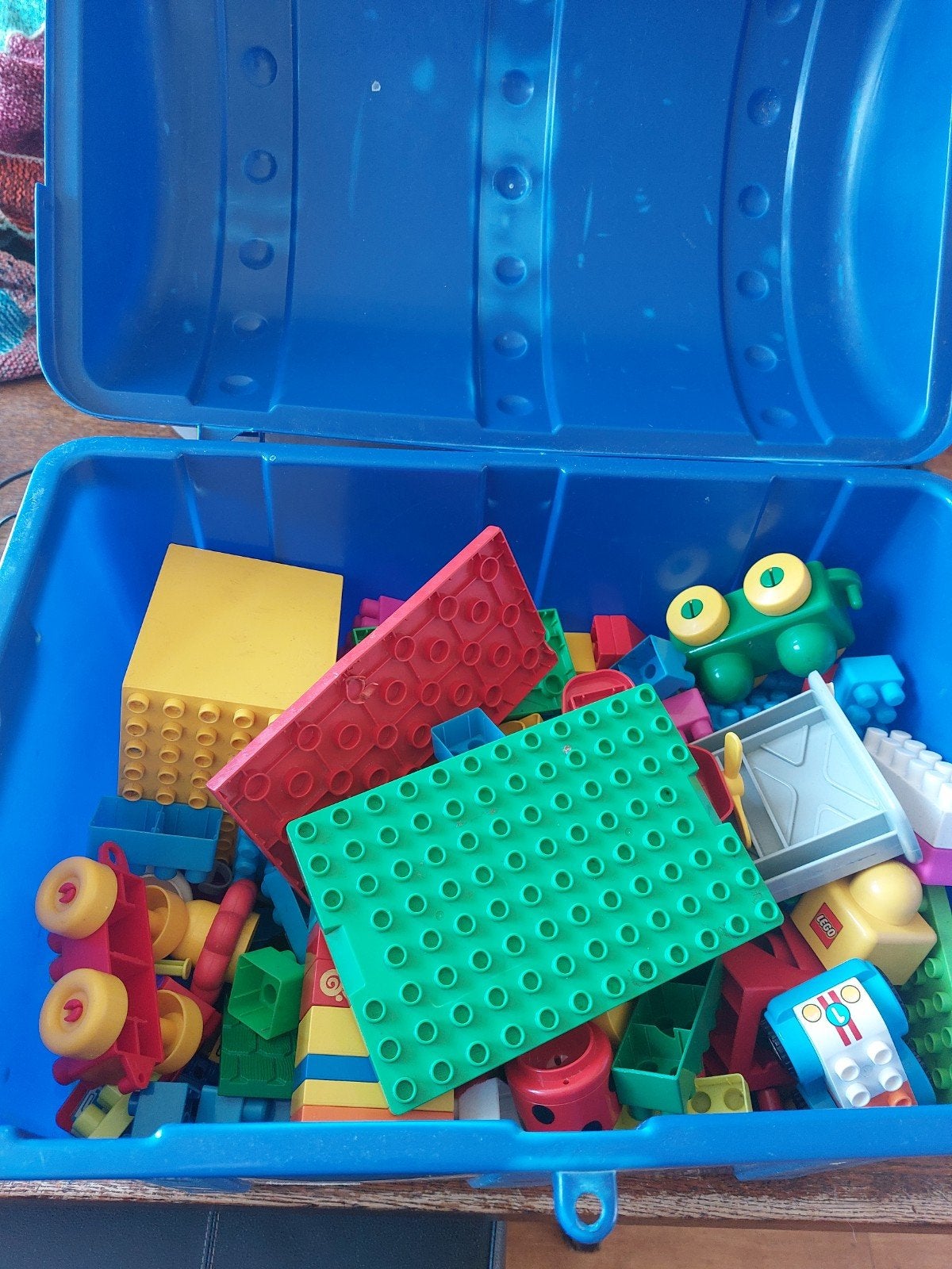 Grote bak vol LEGO Duplo en Duplo-compatibele blokken, Kinderen en Baby's, Speelgoed | Duplo en Lego, Gebruikt, Ophalen of Verzenden