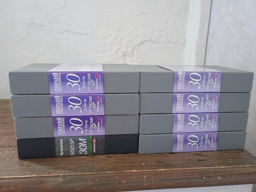 8x Betacam SP / SX tapes – Maxell & Sony – broadcast video, Audio, Tv en Foto, Professionele Audio-, Tv- en Video-apparatuur, Video
