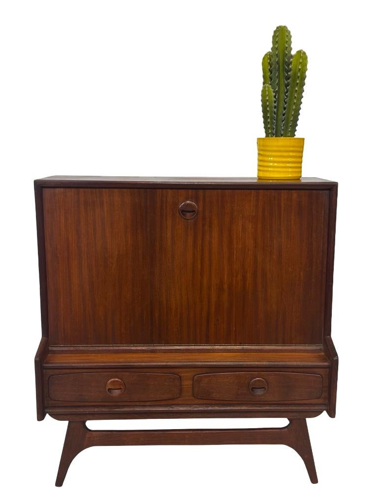 Vintage wandkast klepkast teak jaren 60 design wandmeubel