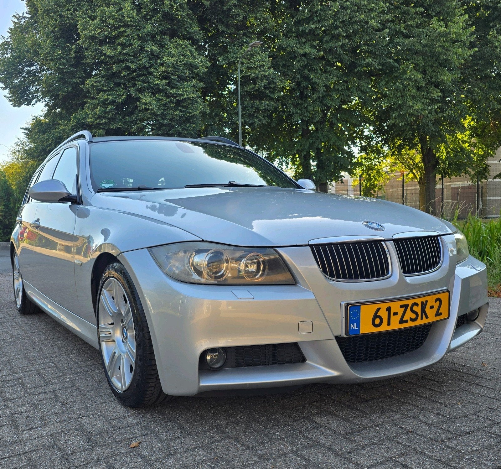 Youngtimer BMW 3-Serie M-Pakket 325i Touring AUT 2007 e91Gri, Automaat, Euro 5, Achterwielaandrijving, Zwart