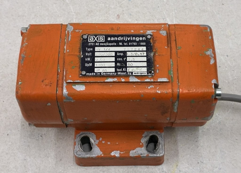 Diverse trilmotoren 220/380 volt O.A AXIS en ITALVIBRAS, Doe-het-zelf en Verbouw, Ophalen of Verzenden, Gebruikt, Elektromotor