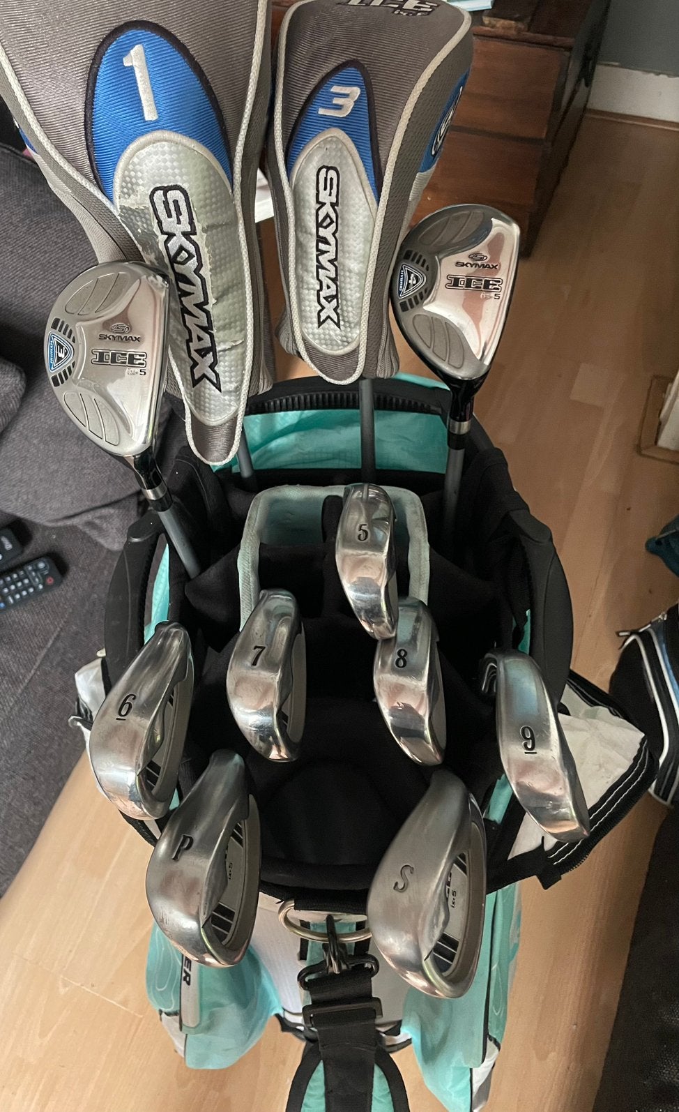 Zeer mooie uitgebreide dames Skymax golfset met Fastfold tas, Sport en Fitness, Golf, Ophalen of Verzenden, Zo goed als nieuw