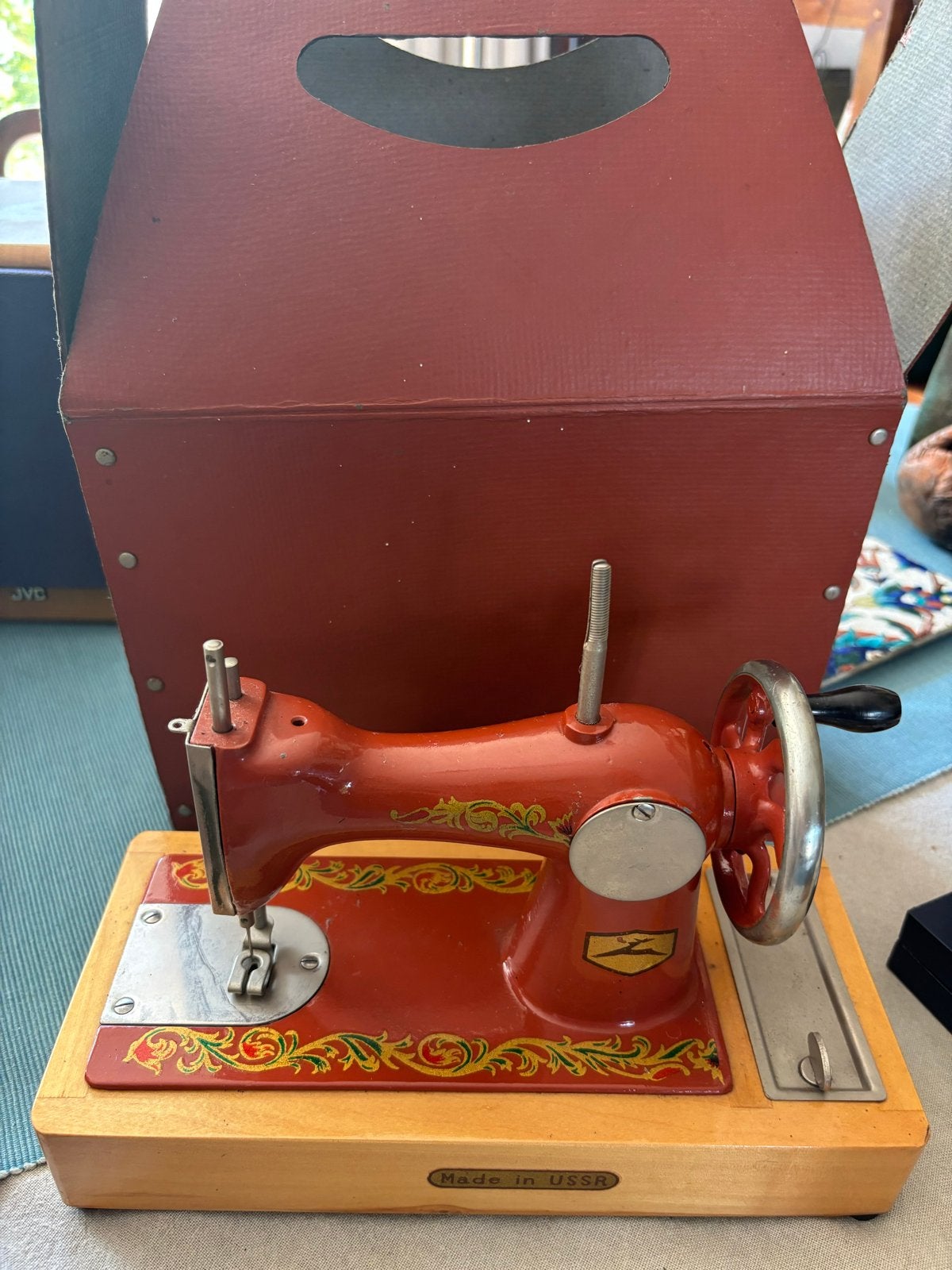 Vintage Naaimachine - Made in USSR, Ophalen