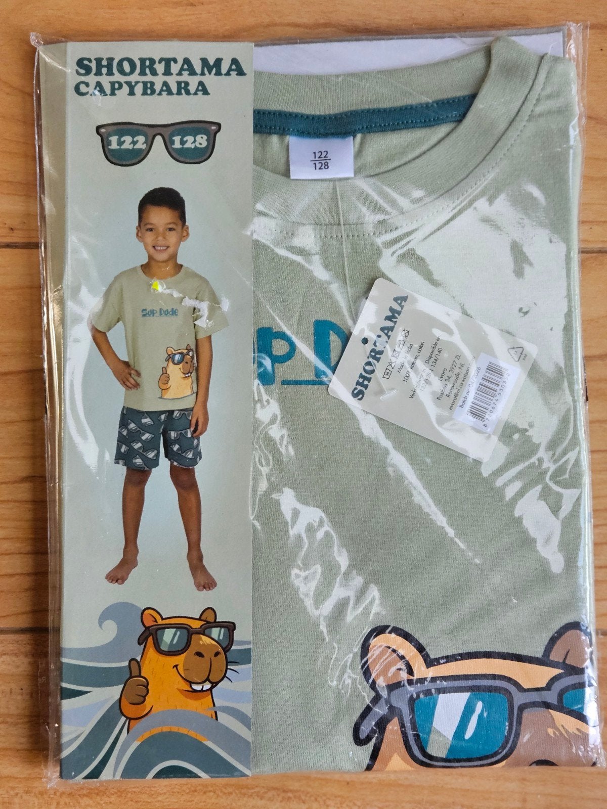 Nieuw shortama Capybara pyjama jongens maat 122/128, Kinderen en Baby's, Kinderkleding | Maat 122, Nacht- of Onderkleding, Shortama