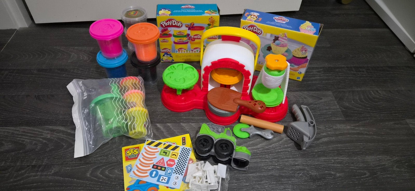 Grote set Play-Doh klei en accessoires, Ophalen, Gebruikt, Bouwen
