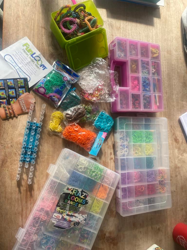Grote set Loom Bandz met opbergdozen en accessoires, Ophalen of Verzenden, Gebruikt