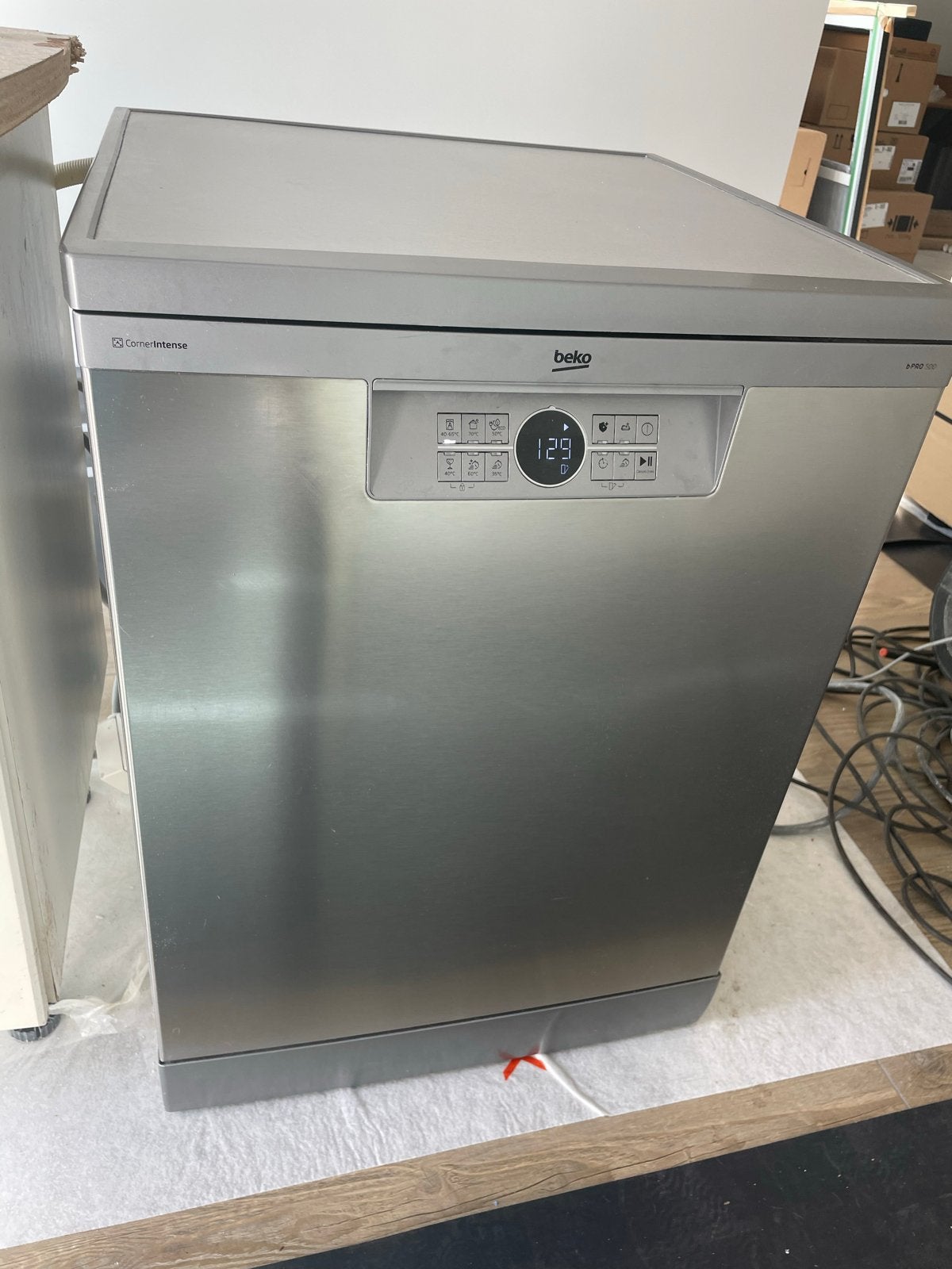 BEKO BDFN26640XC CornerIntense Vaatwasser - 1 jaar oud, Witgoed en Apparatuur, Ophalen, Zo goed als nieuw, Vrijstaand, 60 cm of meer