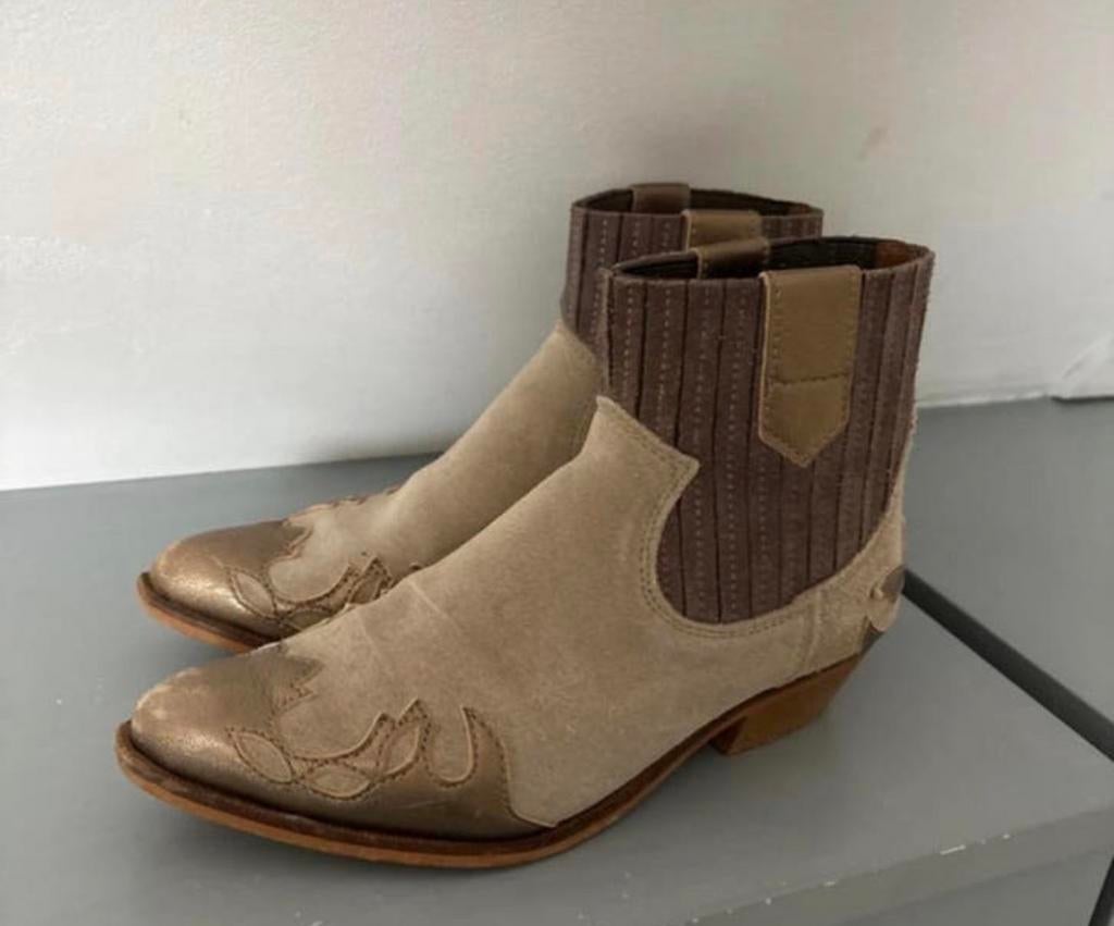 Laarsjes, Kleding | Dames, Schoenen, Ophalen of Verzenden, Zo goed als nieuw, Zwart