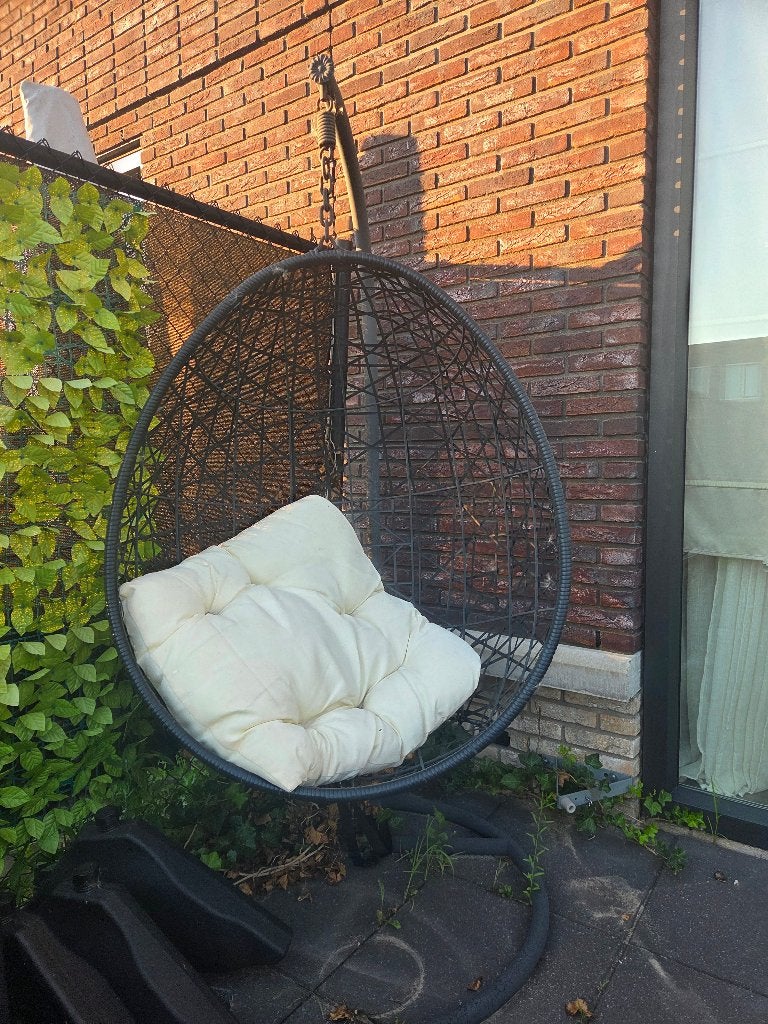 Hangstoel, Ophalen, Gebruikt, Zwart, Metaal