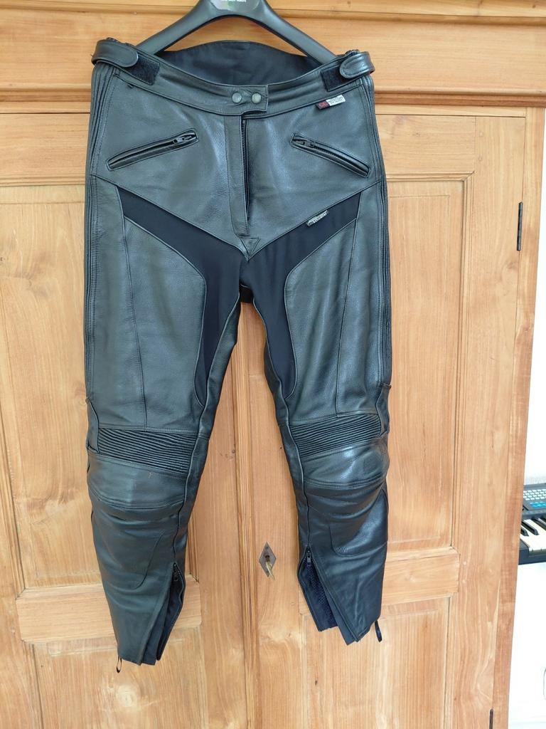 Leren motorbroek Evo dames maat 42 zgan, Motoren, Broek | leer, Ophalen of Verzenden, Nieuw zonder kaartje, Dames