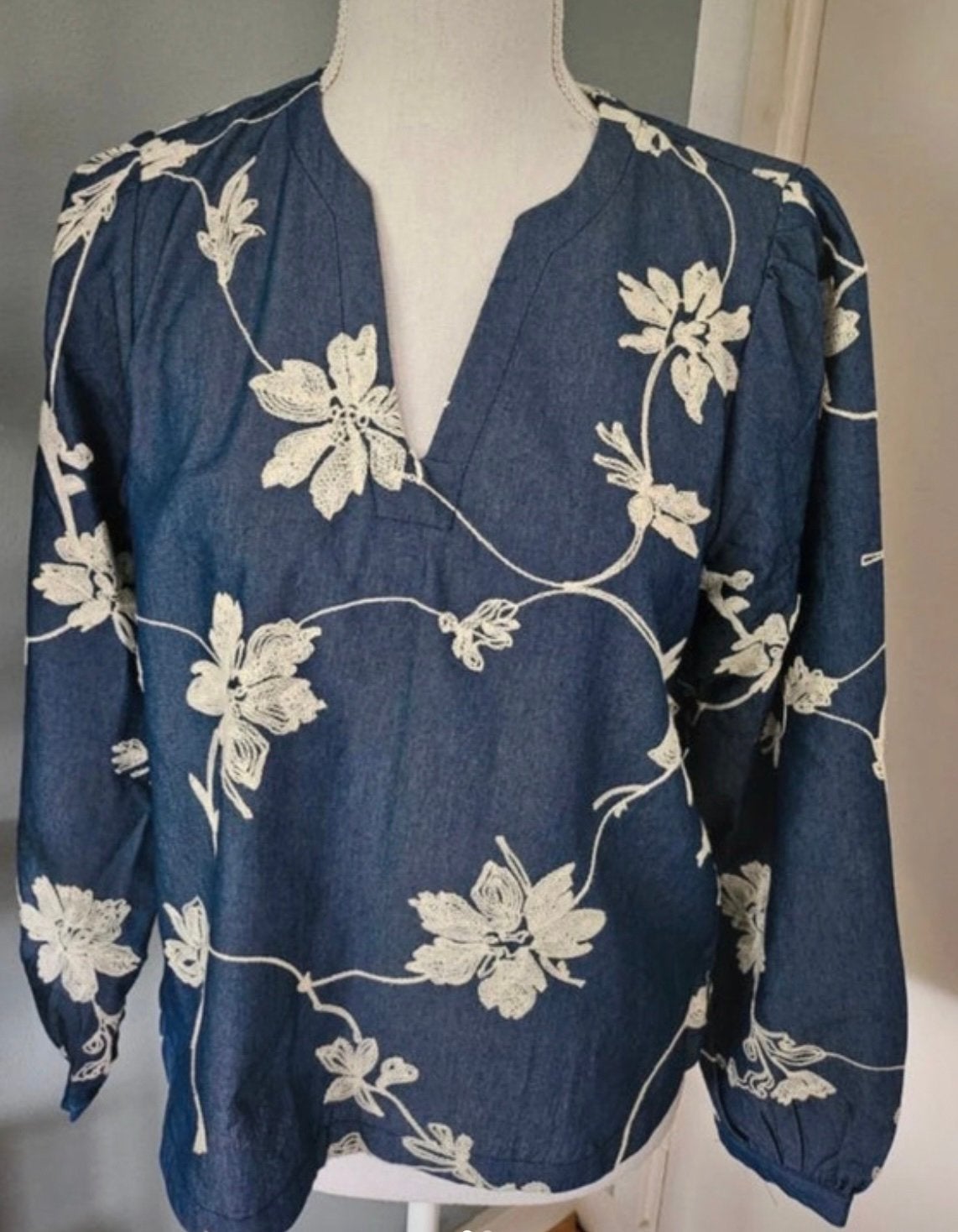 Mooie blauwe blouse met borduursel, merk Only - maat XS, Ophalen of Verzenden, Zo goed als nieuw, Maat 34 (XS) of kleiner, Blauw