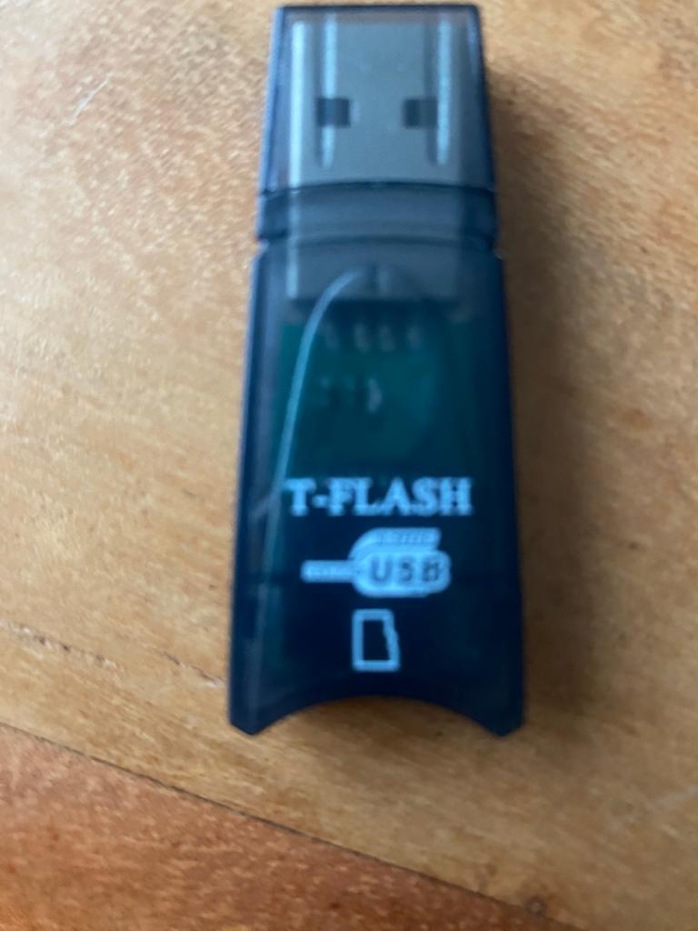 USB READER, Ophalen, Zo goed als nieuw