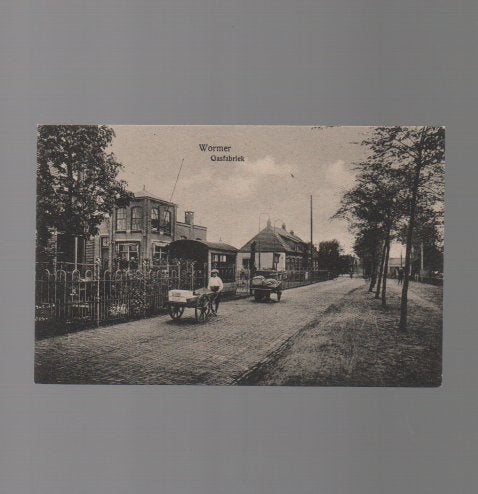 Wormer Dorpstraat met Gasfabriek Uitg Kuijper, Verzamelen, Ophalen of Verzenden, Voor 1920